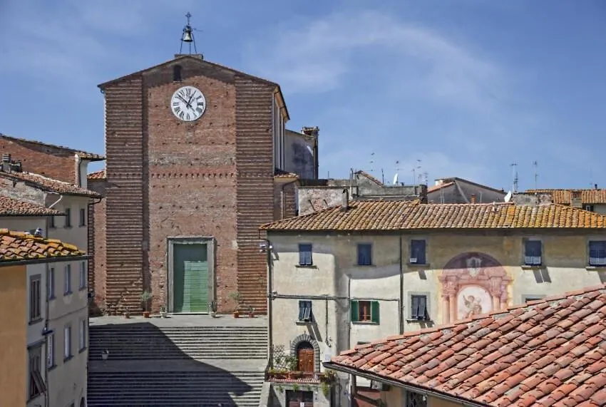 Lucignolo Hotel Fucecchio