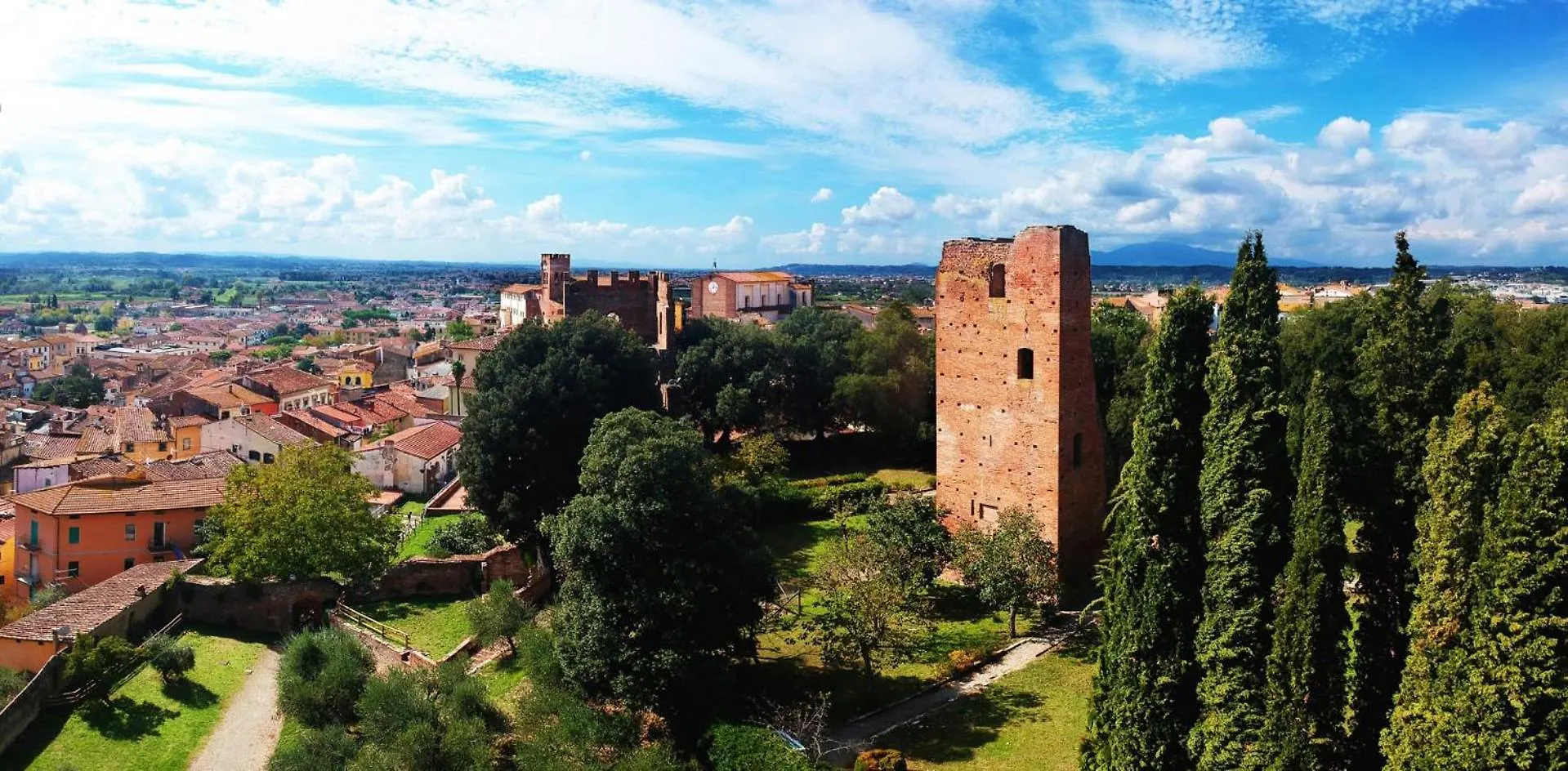 Lucignolo Hotel Fucecchio